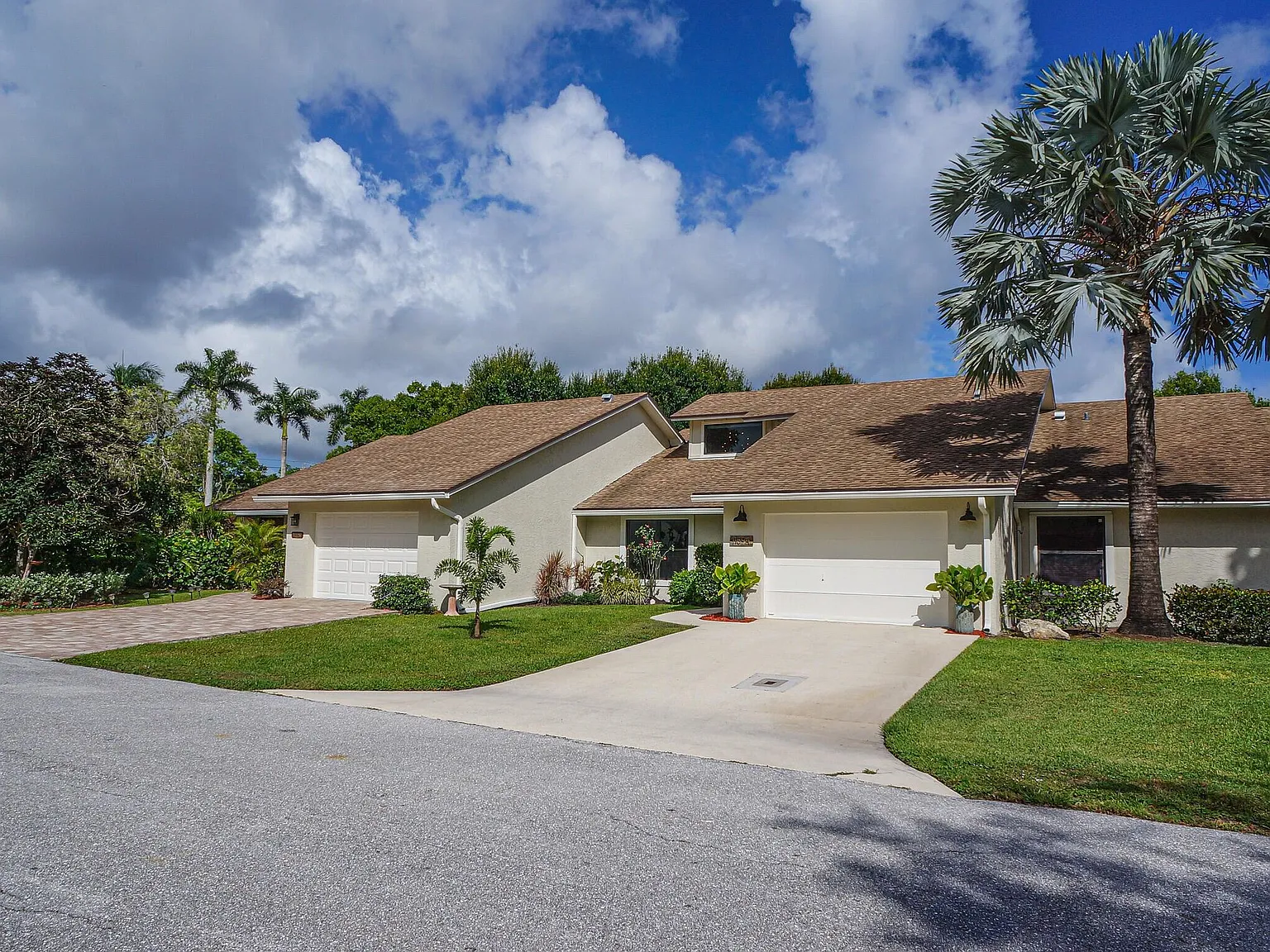 3 bed, 2.5 bath, 1720 sqft, $3,800 — Photo 4