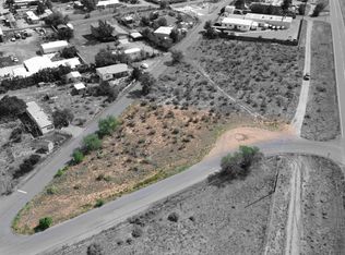 3 Emily Rd, Santa Fe, NM 87508