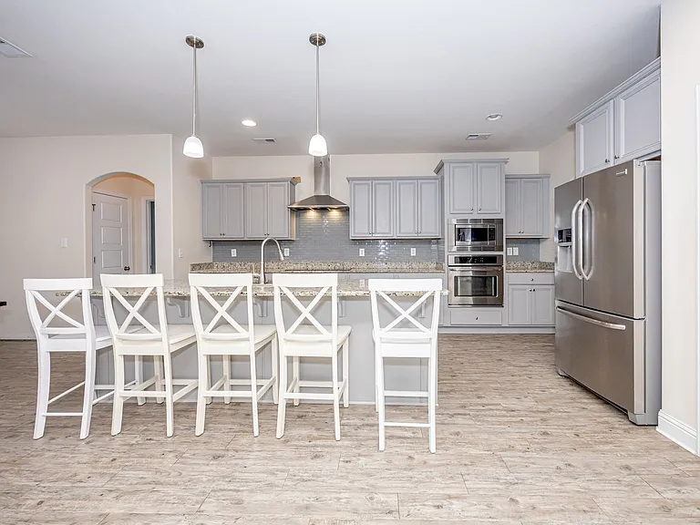 1013 Silverbell Cv — Photo 45