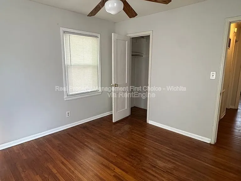 2448 E Aloma St — Photo 8