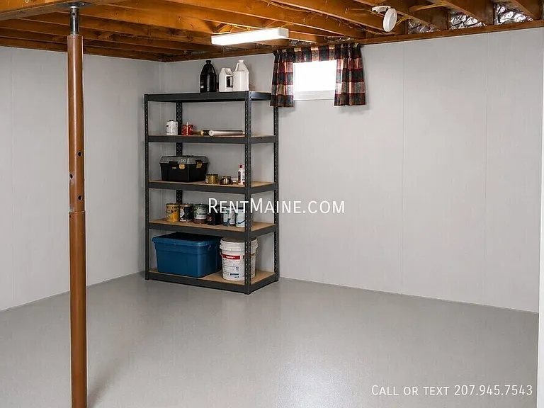 205 Silk St — Photo 16