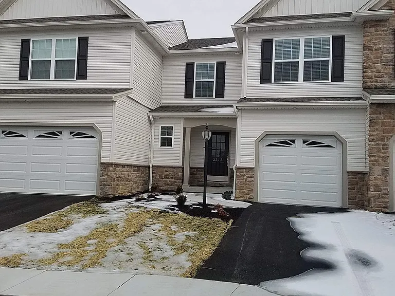 2313 Mandarin Ct #14B — Photo 1