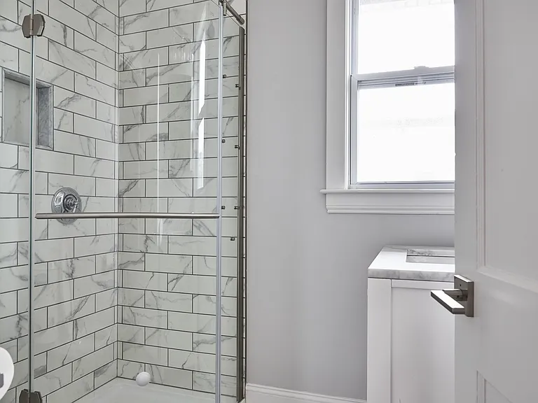 56 Mansfield St #1 — Photo 4