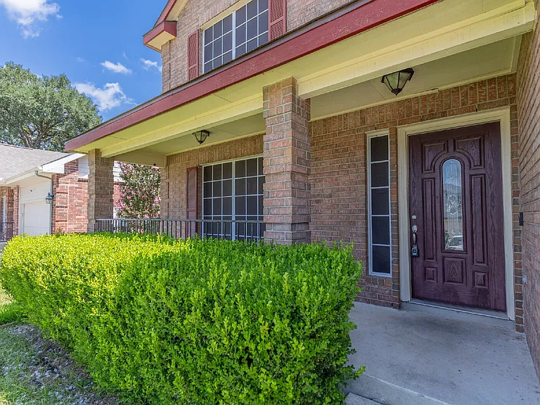 3604 Meade St — Photo 4