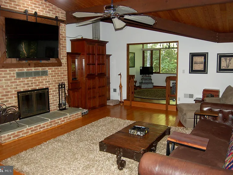 9728 Swift Creek Ct — Photo 15