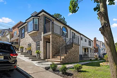 1513 67th Street