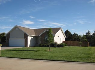 433 Harvest Rd, Hesston, KS 67062