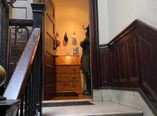 375 Harvard St APT 3, Brookline, MA 02446