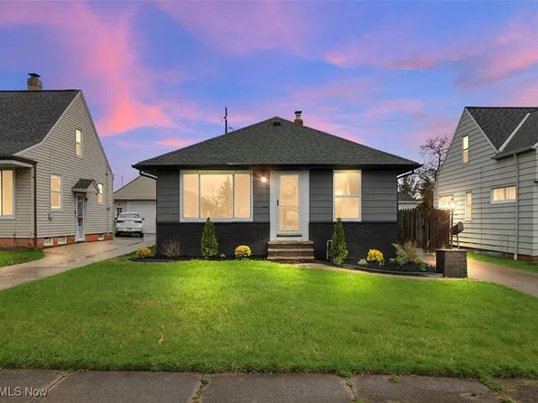 12213 Grannis Rd, Garfield Heights, OH 44125