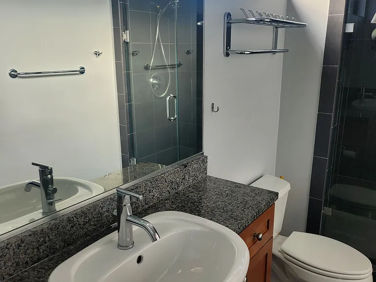 310 N Broad St — Photo 10