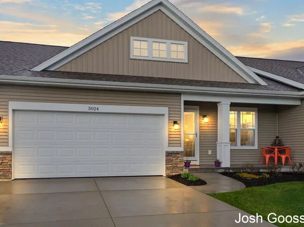 3024 Loganberry Ln #51, Holland Township, MI 49424