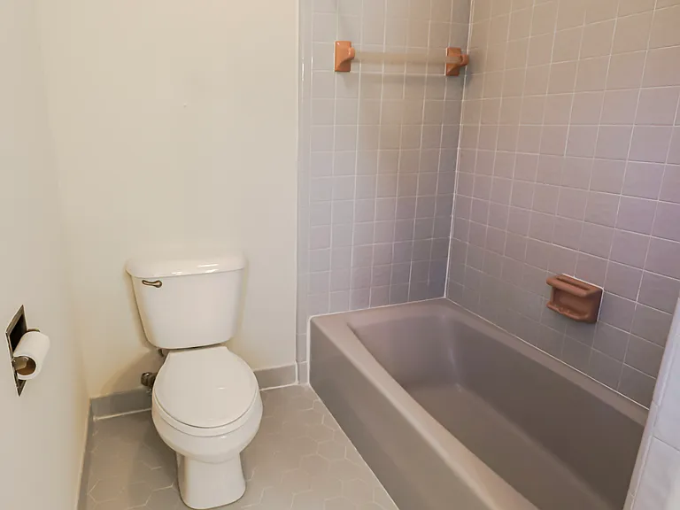 809 Houndslake Dr — Photo 30