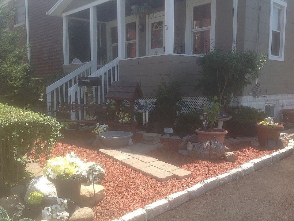 2nd image of 9 Arlington Blvd