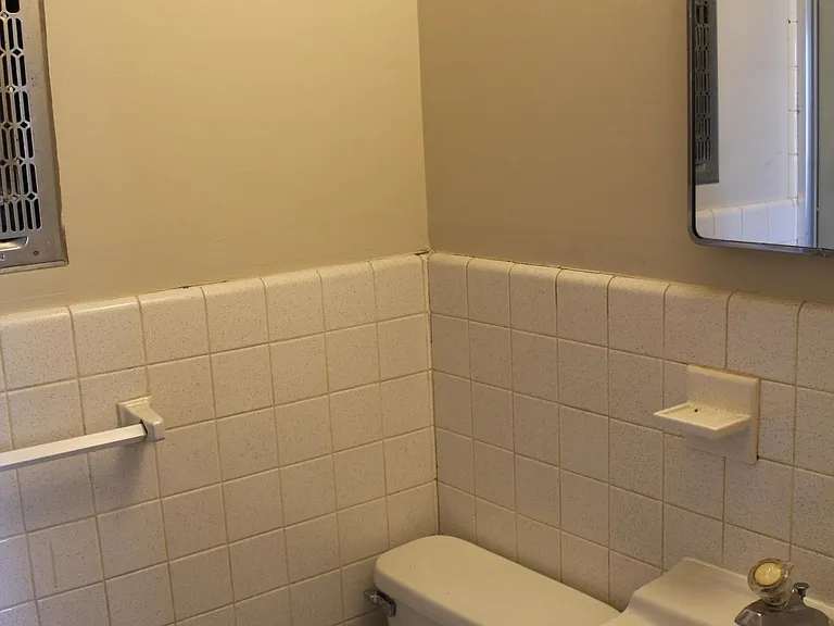 204 Florida Ave — Photo 13