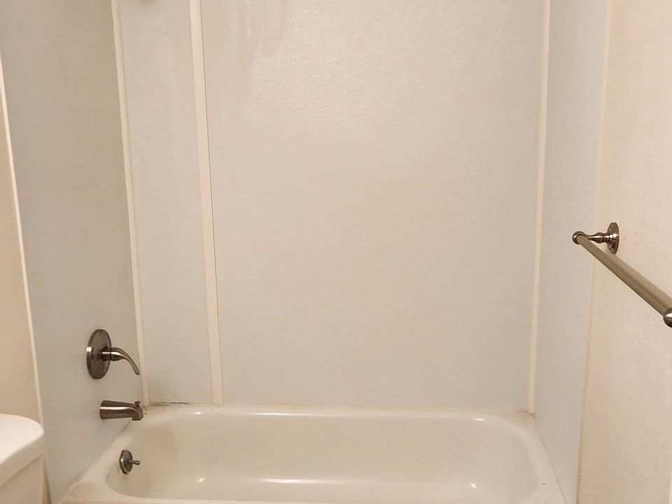 1st image of 308 21st Ave