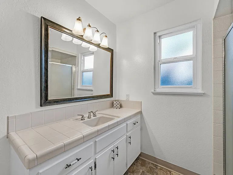8 Stephens Ct — Photo 14