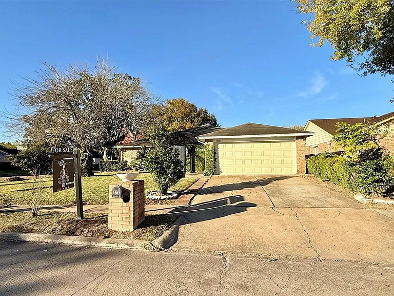 13034 Birch Grove Dr — Photo 2