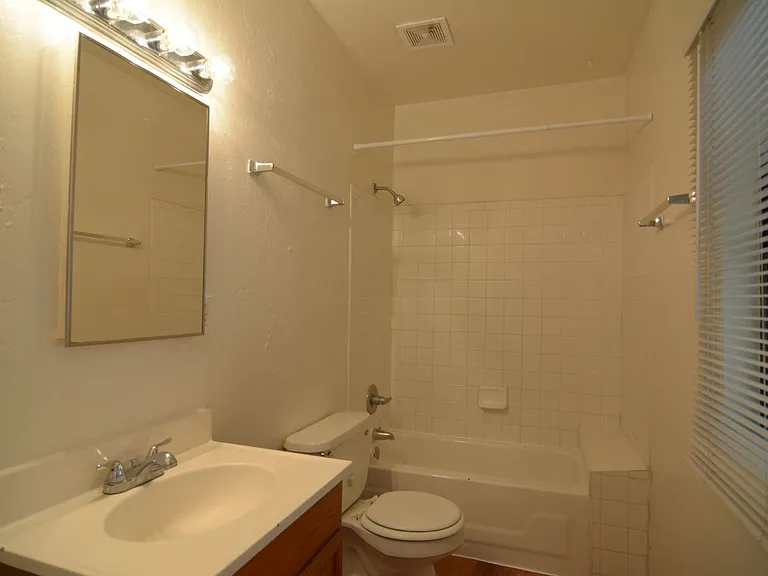 3310 E Bellevue St #2 — Photo 9