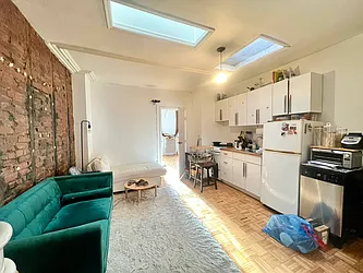 Rented by Nolita Group