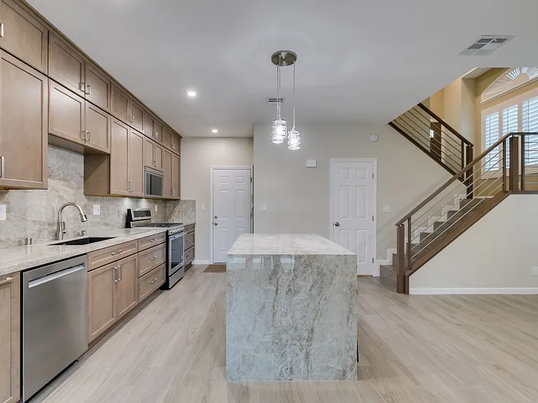540 Sutters Mill Rd — Photo 24