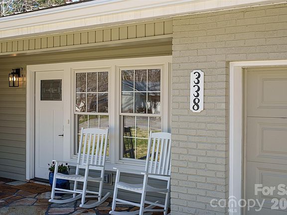 3rd image of 338 Hawthorne Dr