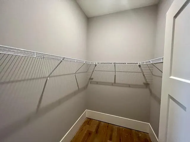 4142 N Swann St #4142 — Photo 9