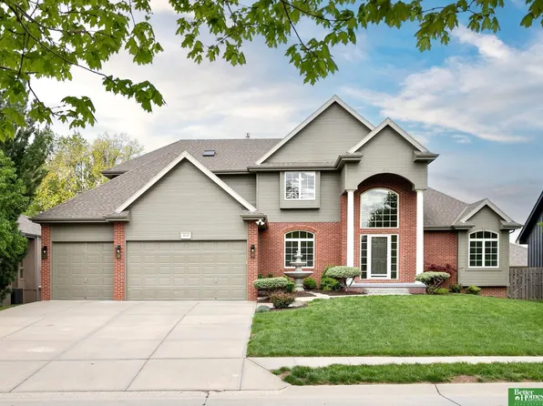 2012 S 194th St, Omaha, NE 68130