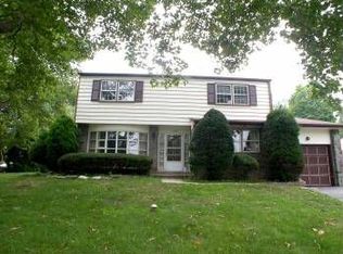 2345 Pine Ridge Dr, Lafayette Hill, PA 19444