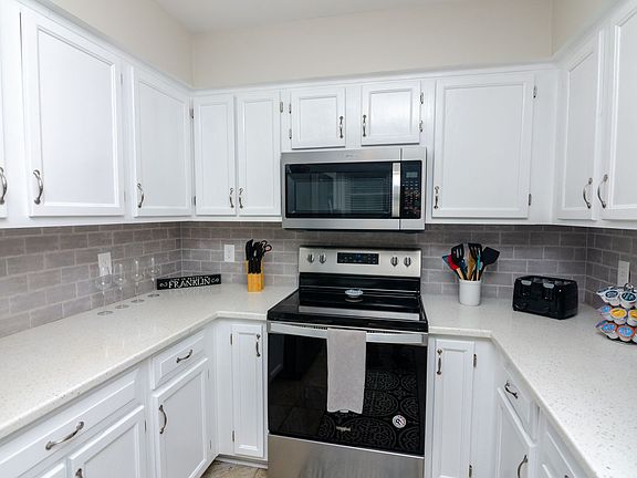 5th image of 618 Glencoe Ct