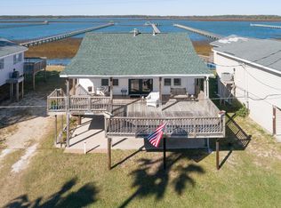 1512 Forrest Ave, Folly Beach, SC 29439