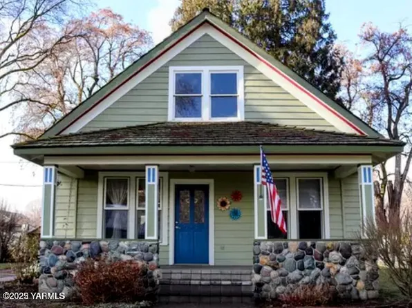 2704 S 85th Ave, Yakima, WA 98903