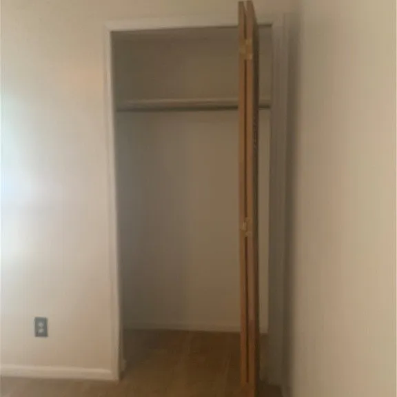 432 Edgewater Rd — Photo 6
