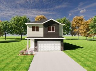 2565 Fulton Loop S, Fargo, ND 58104