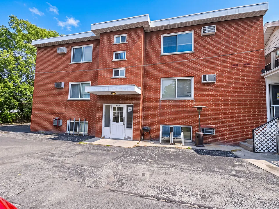 5409-5411 Carthage Ave #5411-6