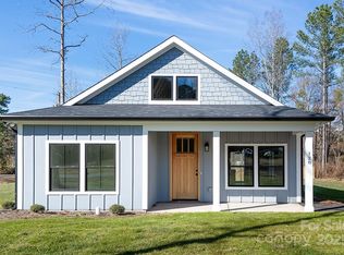 128 Loblolly Dr, Mount Gilead, NC 27306