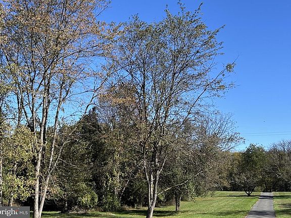 4th image of Morgan Grove Rd