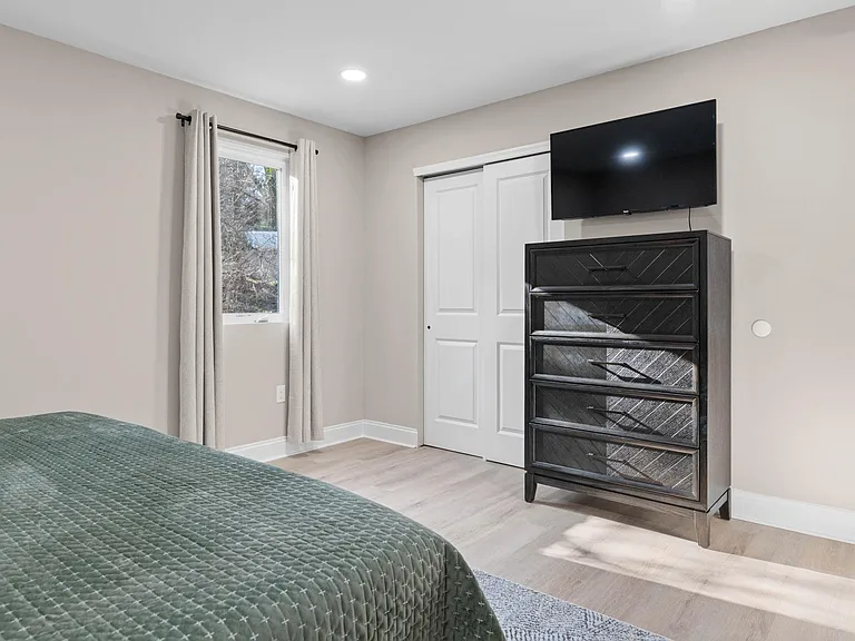 8815 Delphine Rd — Photo 12