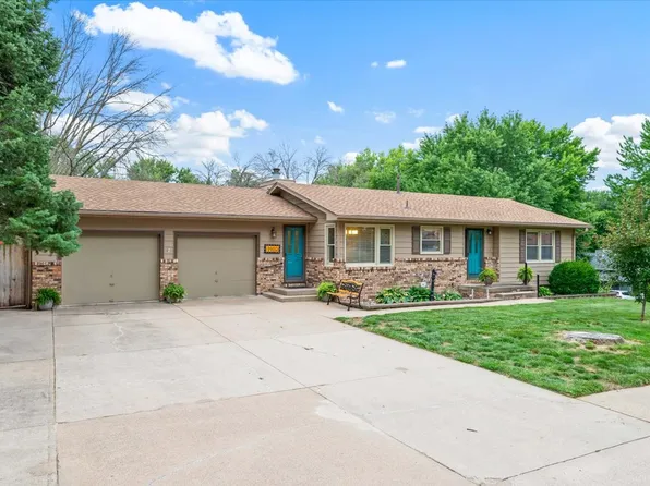 301 Hillway Dr, Glenwood, IA 51534