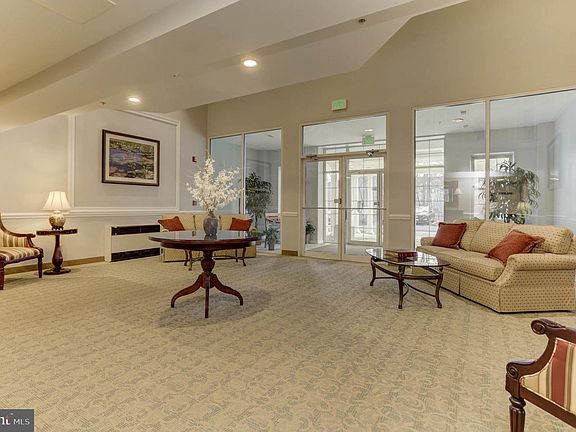 4th image of 200 Belmont Forest Ct Unit 306