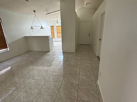 2nd image of 146 Dahlia Village Cir