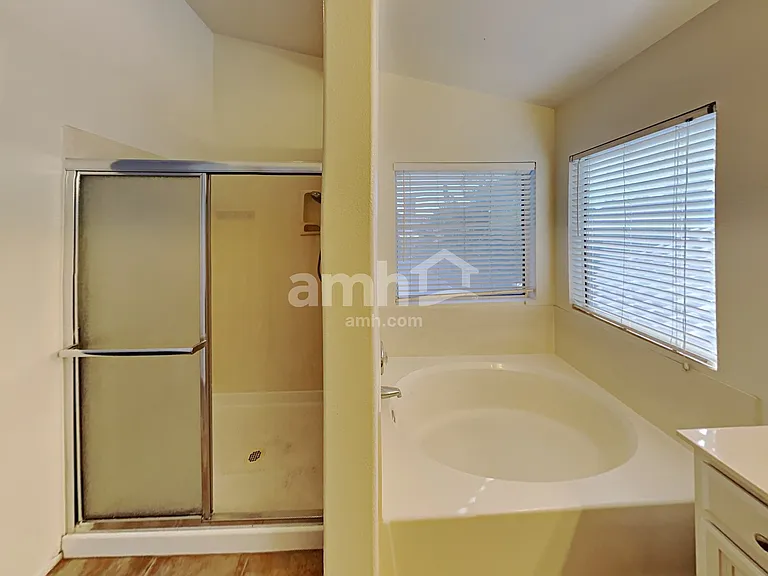 907 N Albert Dr — Photo 16