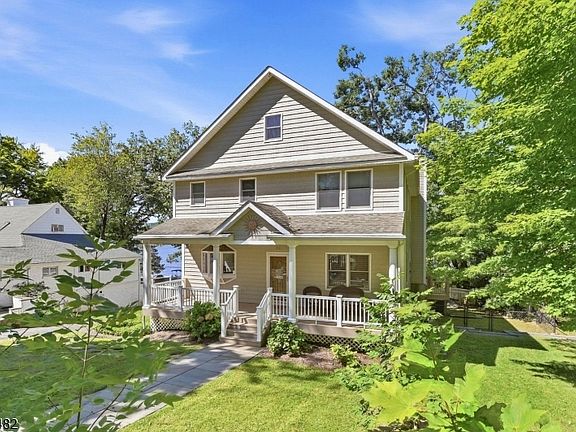 2nd image of 212 Long Pond Rd