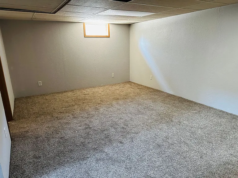 2038 Lewis Ave — Photo 26