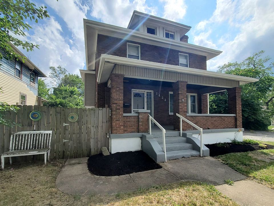 1st image of 2422 Salem Ave