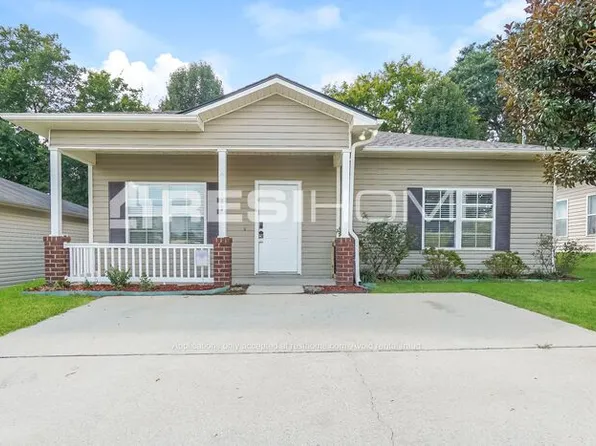 102 Rockbrook Ln, Pelham, AL 35124