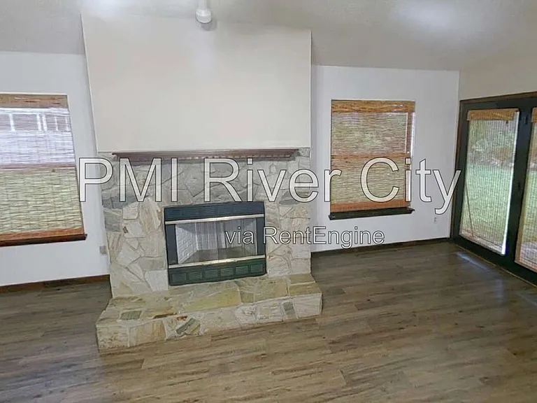 1670 Rusty Rail Rd — Photo 9