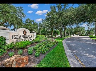 6068 Towncenter Cir, Naples, FL 34119