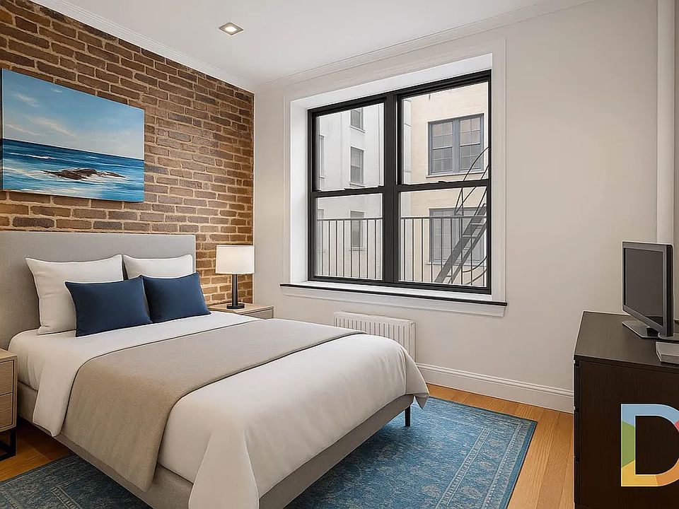 2nd image of 424 E 9th St APT 16
