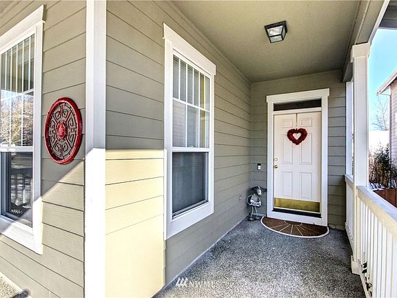 4th image of 34722 SE Kinsey St