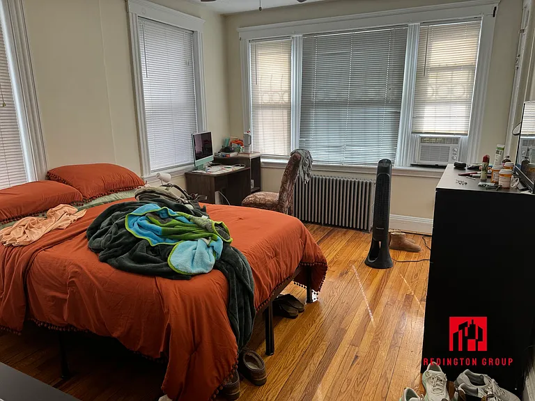 240 Kelton St #3 — Photo 8